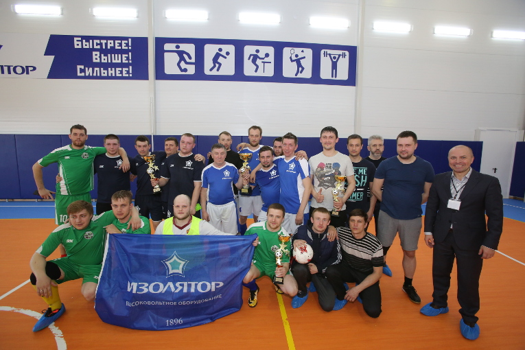 All the teams participating in the final games of the Izolyator 2018 Spring Futsal Cup