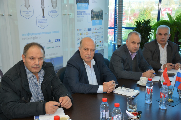 Representatives of the state Syrian power transmission company at the meeting table at Izolyator plant