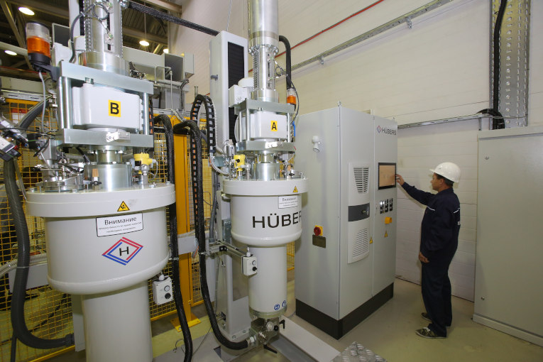 Equipment for making of external polymer insulation of bushings at Izolyator plant