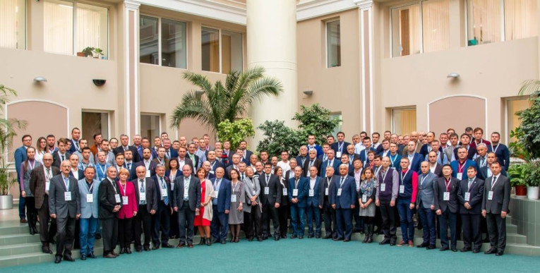 Participants of the scientific and practical conference on diagnostics of power electrical equipment in Surgut