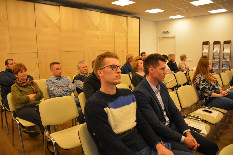 The audience of the meeting to summarize the results of quality management and SVN-Service operations — staff members of Izolyator
