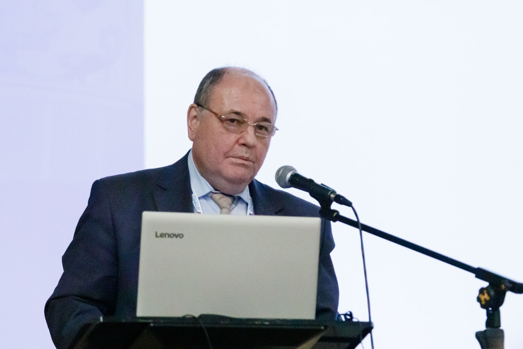 Vladimir Ustinov at the sixteenth annual conference of Dimrus company in Perm (photo: Dimrus company)
