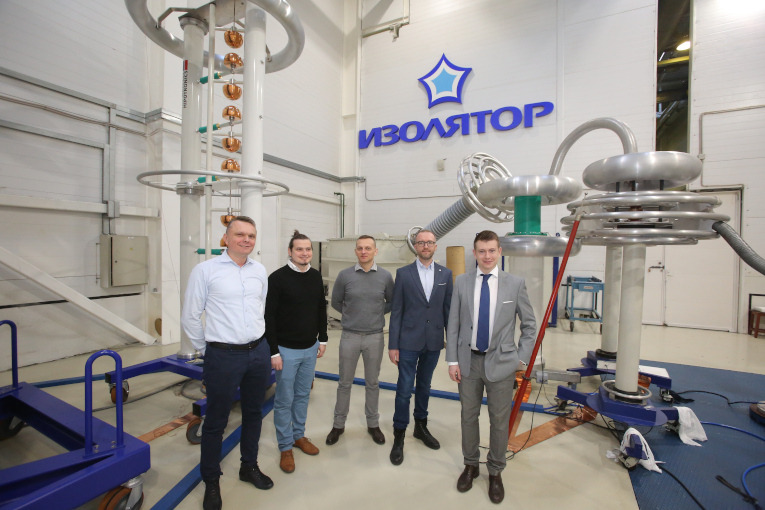 Representatives of Polish companies PSE S.A. and Eltel Networks at the Izolyator test center
