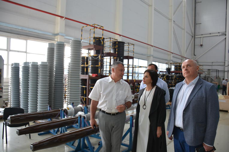 Visit of Slavyansk high voltage insulators works top-management