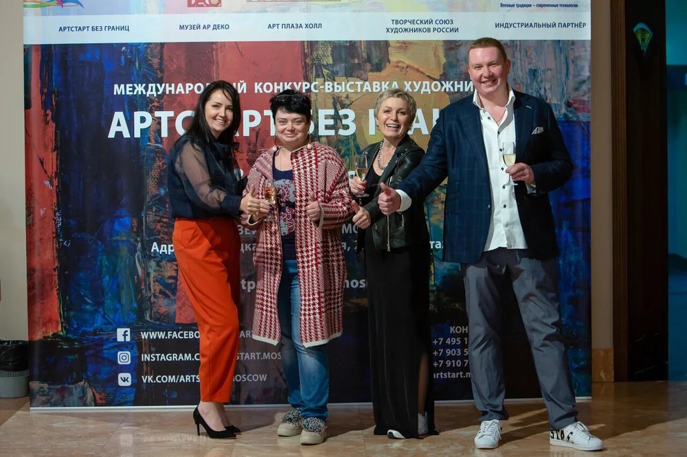 Ivan Panfilov with organizers and experts of the competition of artists ArtStart Without Borders