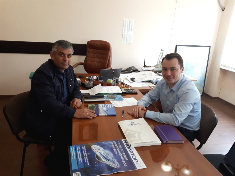 Business meeting at Chernomorenergo: Tengiz Girdzhinba, Chief Engineer at SUE Chernomorenergo (L) and Dmitry Karasev