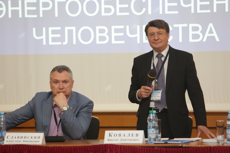 Alexander Slavinsky and Victor Kovalev, President, International TRAVEK Association at the Panel of the XXVII International Conference of TRAVEK Association