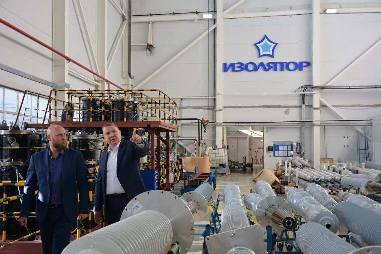 Sales Director at Relematica Ltd Andrey Finogenov and Ivan Panfilov on a plant tour