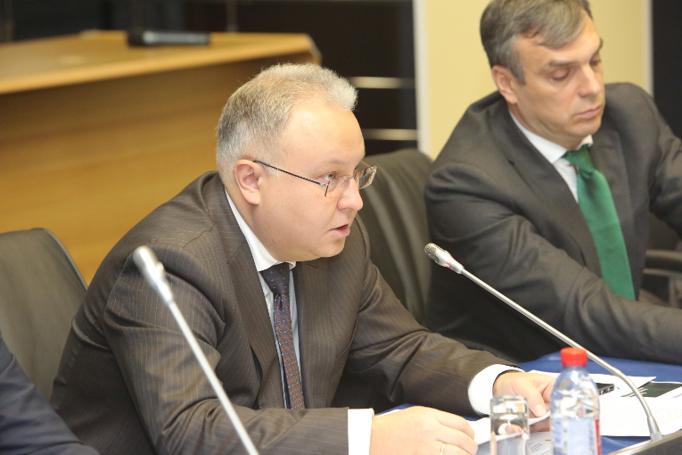 RNC CIGRE Chairman — Head of FGC UES Andrey Murov is holding a meeting of the leading science and technology partners of RNC CIGRE