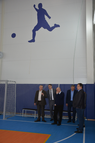 Top-management of the Sevcable Group of Companies and the Sevcable Scientific Research Institute inspect the Izolyator gym