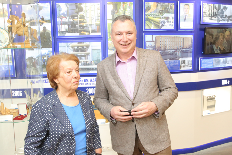 Nelya Efimovna Barkova and Alexander Slavinsky are visiting historical exposition of the museum of Izolyator