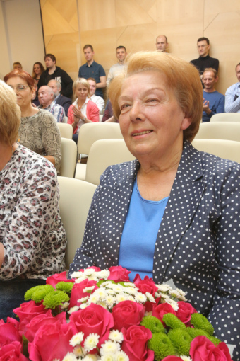 Nelya Efimovna Barkova at the gala celebration of her Jubilee at Izolyator