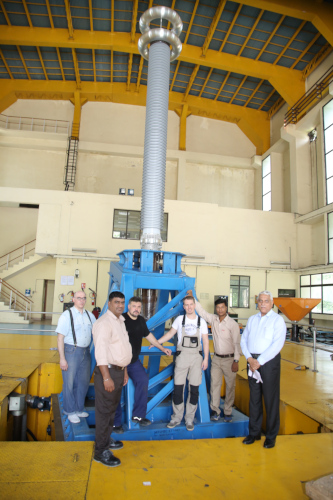 Participants in the preparation of seismic testing of Izolyator 420 kV / 3000 A bushing in the laboratory of the Central Power Research Institute