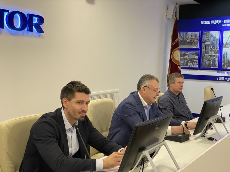Izolyator representatives at the remote talks with PMTT. High-voltage Solutions management, L-R: Maxim Zagrebin, Alexander Slavinsky and Yury Nikitin
