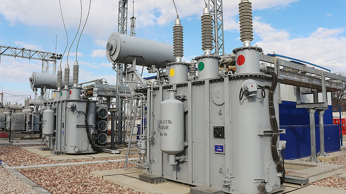 Transformers with Izolyator HV bushings in the 110 kV Ayanskaya substation in the Simferopol vicinity (photo: SUE RC Krymenergo)