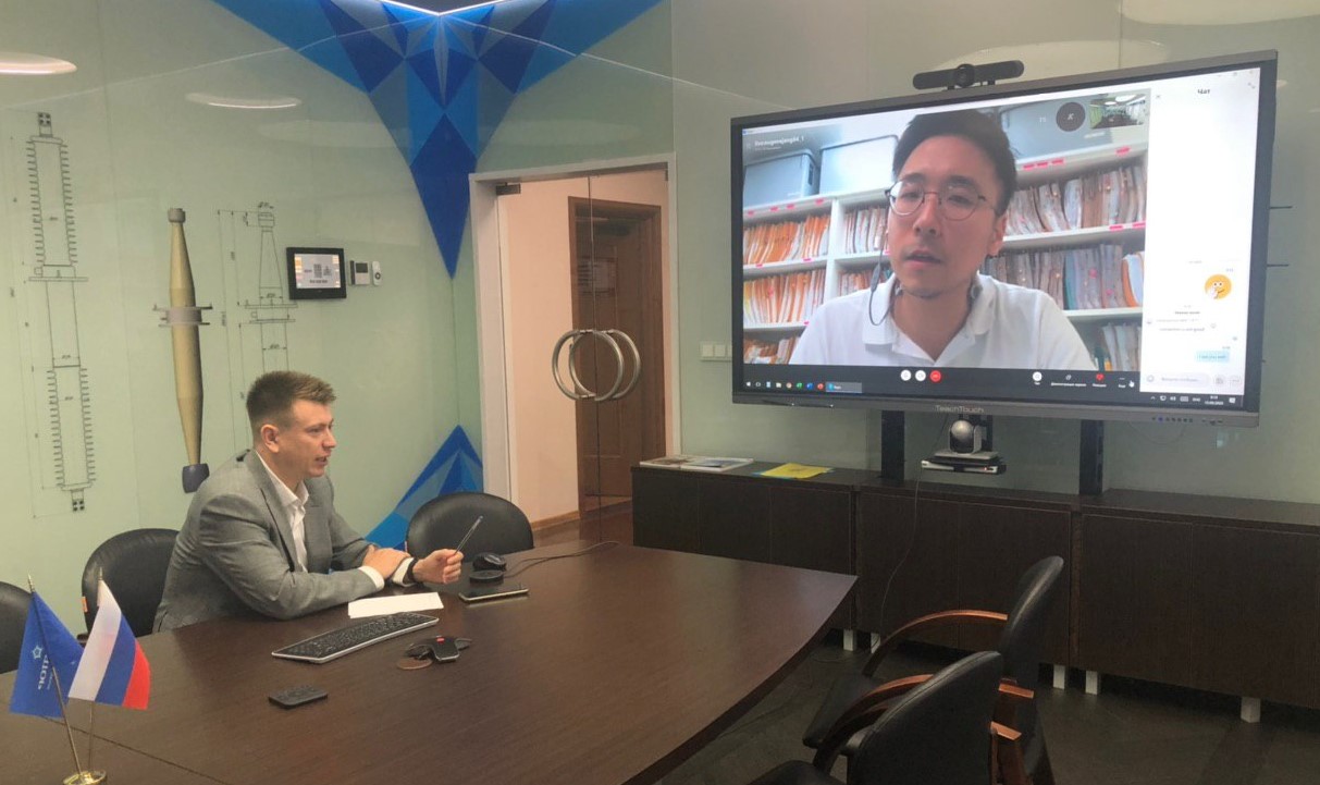 Videoconference with the representative of the South Korean trading company Artex Corporation