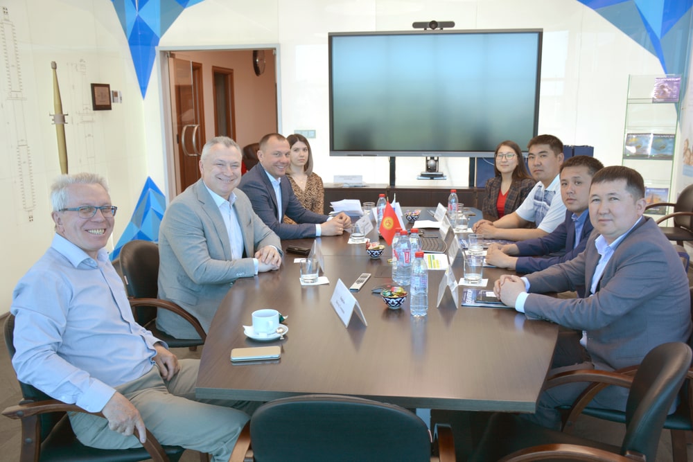 Meeting of Alexander Slavinsky and representatives of the National Power Grid of Kyrgyzstan