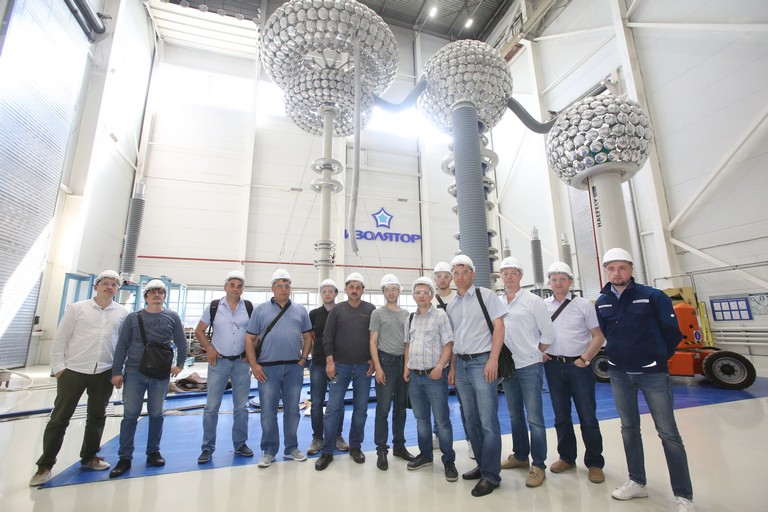 A group trainees — specialists of the Main Power Systems of FGC UES in the test center of the Izolyator Production complex