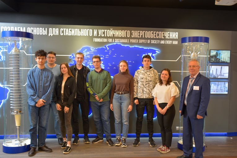 Study tours for students of the National Research University ‘Moscow Power Engineering Institute’ are held within the framework of a social partnership agreement concluded by the University and the Izolyator Group